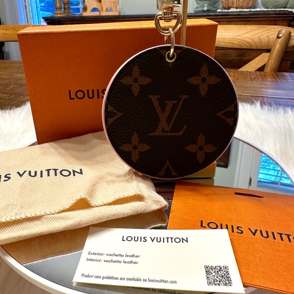 Louis Vuitton Accessories - 🤎💗FULL INCLUSION Louis Vuitton Keychain / Bag Charm💗🤎